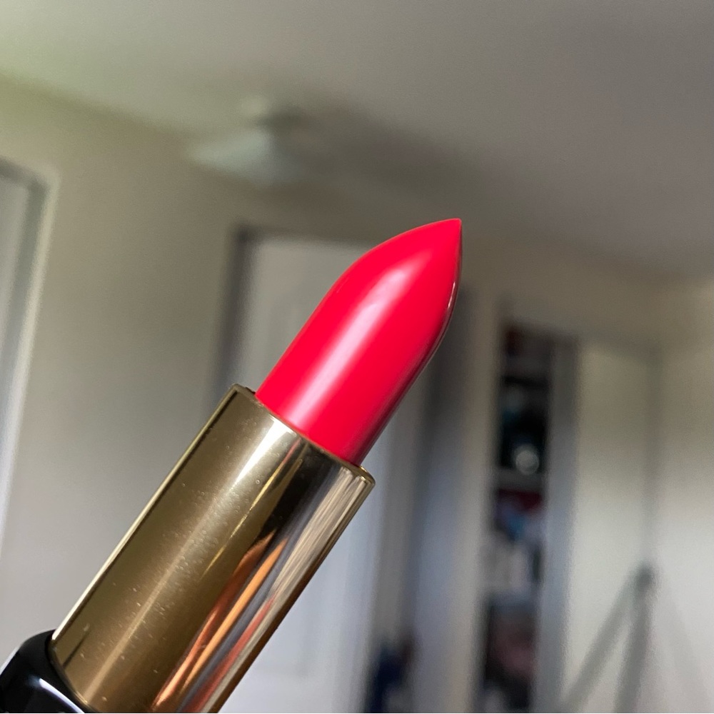 Guerlain KISS KISS lipstick - Rouge Kiss - Picture 4 of 5
